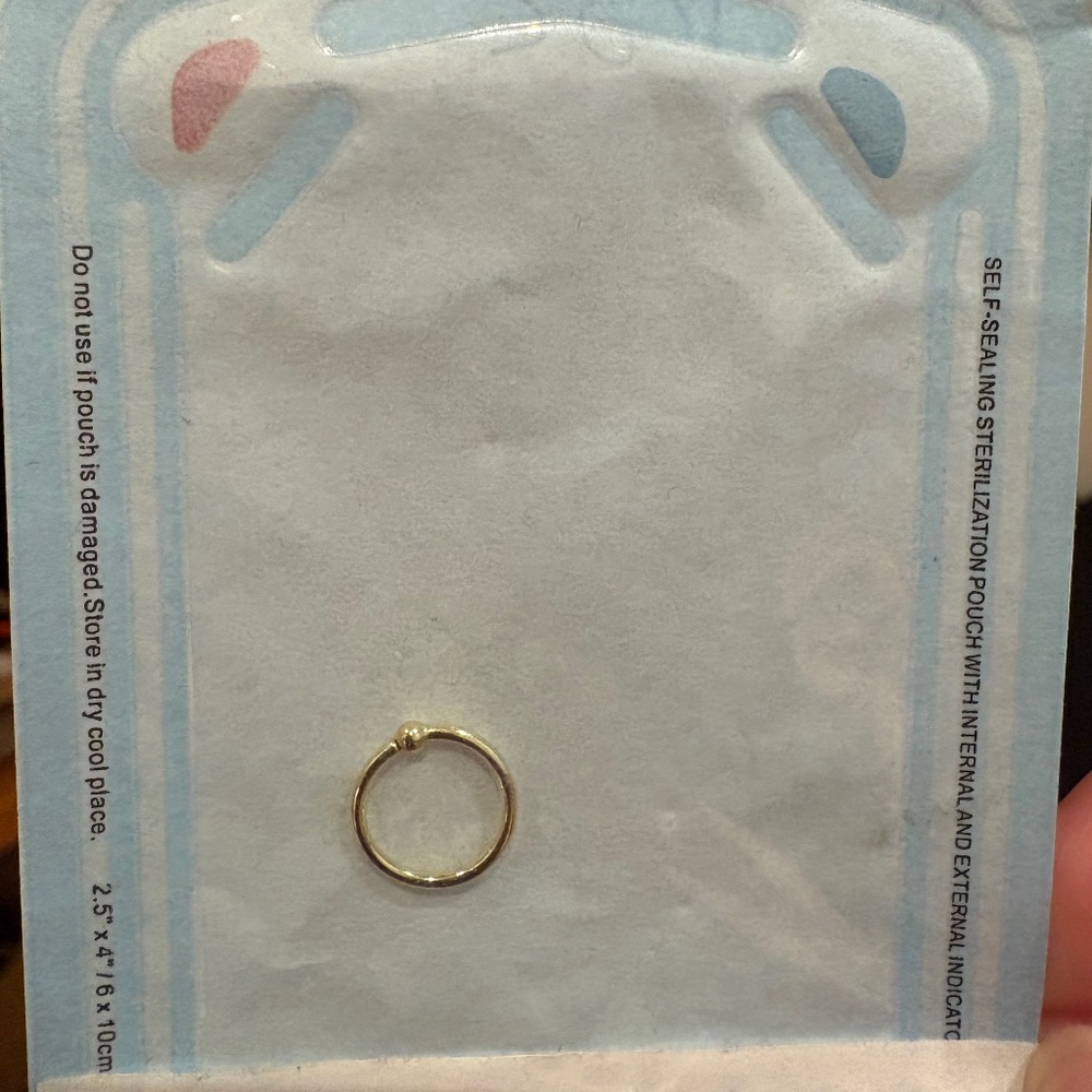 14 K Yellow gold fixed bead ring